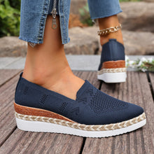 Load image into Gallery viewer, Women’s Woven Rope Platform Snakeskin Pointed-Toe Flats | Trendy Flats
