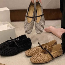 Load image into Gallery viewer, Women's Woven Square Toe Slip-On Pumps – Retro Roman Low Heel
