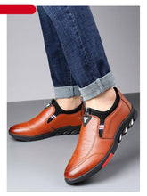 Load image into Gallery viewer, Fashion Black Men's Popular Casual Flat Shoes Outdoor Soft Soled Travel Sneakers Leather Business Non Slip Breathable Sneakers Loafers Comfort Walking Shoes For Business Work Office
