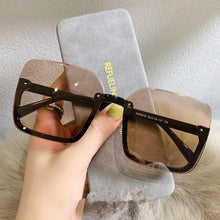 Load image into Gallery viewer, Fashion Design Women Square Sunglasses Big Frame Style Oversized Fashionable Sun Glasses For Men Popular Trendy Style Sunglasses UV400 Protection Sun Glasses
