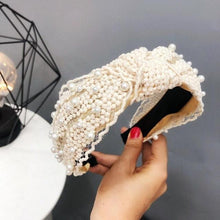 Load image into Gallery viewer, Fashion Girls Pearl Hairband White Black Lace Headband Women Artificial Pearls Hair Hoop Middle Knot Hair Accessories Gorgeous Hair Accessories For Women
