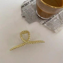 Load image into Gallery viewer, Fashion INS Hair Claws Hair Crab Clamp Hairgrip Matte Metal Hair Clip Claw Large Size INS Hair Claws Gorgeous Hair Accessories For Women
