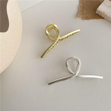 Load image into Gallery viewer, Fashion INS Hair Claws Hair Crab Clamp Hairgrip Matte Metal Hair Clip Claw Large Size INS Hair Claws Gorgeous Hair Accessories For Women
