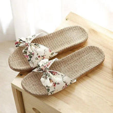 Load image into Gallery viewer, Fashion Woman Beach Floral Pattern Butterfly Knot Slippers Unique Flat Flip Flops Design For Women Outdoor Home Slippers
