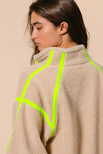 Load image into Gallery viewer, BiBi Contrast Edge Half Zip Up Sherpa Jacket
