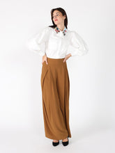 Load image into Gallery viewer, Floral-Appliqué Collared Long Sleeve Top
