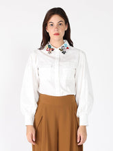 Load image into Gallery viewer, Floral-Appliqué Collared Long Sleeve Top
