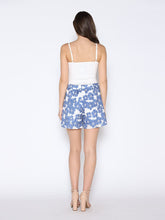 Load image into Gallery viewer, Floral Applique Denim Lace Daisy Short Pants
