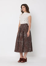 Load image into Gallery viewer, Floral Embroidery Pleated A-Line Skirt

