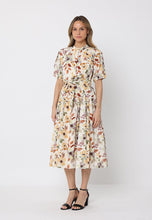 Load image into Gallery viewer, Floral print belt dress
