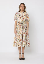 Load image into Gallery viewer, Floral print belt dress
