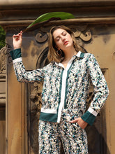Load image into Gallery viewer, Pine Print Button Down Shirt
