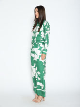Load image into Gallery viewer, Floral Print Long Sleeve Button Up Shirt
