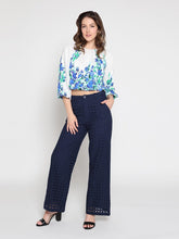 Load image into Gallery viewer, Floral print pleated top
