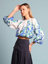 Load image into Gallery viewer, Floral print pleated top
