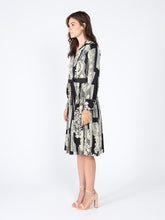Load image into Gallery viewer, Floral print polyster belt dress
