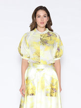 Load image into Gallery viewer, Floral Print Puff Sleeve Round Neck Shirt
