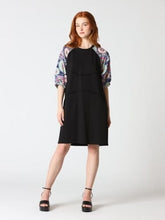 Load image into Gallery viewer, Floral Print Sewing Sleeves Sectioned Mini Dress
