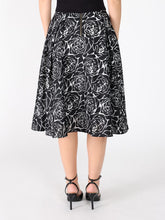 Load image into Gallery viewer, Floral print velvet wide skirt
