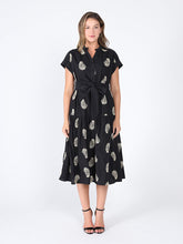 Load image into Gallery viewer, Floral Short Sleeve Belt Dress
