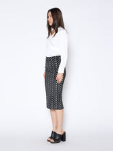 Load image into Gallery viewer, Flower Embroidered Midi Bodycon Pencil Skirt
