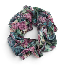 Load image into Gallery viewer, Foyer Floral - Hair Scrunchie
