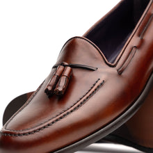 Load image into Gallery viewer, 15-586-CGN FRANCO Italian Calfskin Tassel Loafer Cognac
