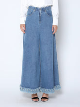 Load image into Gallery viewer, Frayed Raw Hem Wide Leg Slouchy Denim Pants
