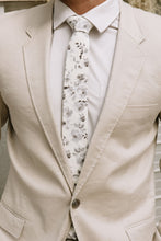 Load image into Gallery viewer, French Floral Men's Tie
