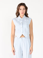 Load image into Gallery viewer, Front Button Open-Bottom Hem Sleeveless Top
