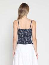 Load image into Gallery viewer, Front Tie Design Strape Top
