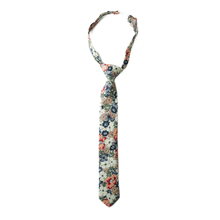 Load image into Gallery viewer, Huntsville Floral Boys Tie
