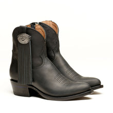 Load image into Gallery viewer, Boot Tassel
