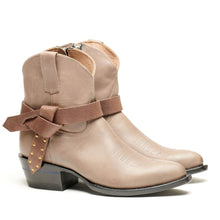 Load image into Gallery viewer, Boot Knot
