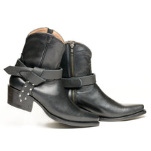 Load image into Gallery viewer, Boot Knot
