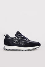 Load image into Gallery viewer, Navy Suede-Textured Leather Running Sneakers for Men | Wessi
