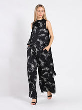 Load image into Gallery viewer, High-Low Sleeveless Printed Shirt
