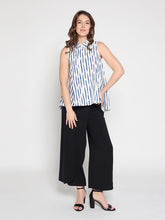 Load image into Gallery viewer, High low sleeveless printed top

