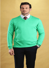 Load image into Gallery viewer, The Caravan Vneck (Mint)
