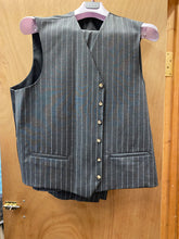 Load image into Gallery viewer, Vitali M1532-NP-PK Grey Stripe 3-Piece Modern Fit Suit
