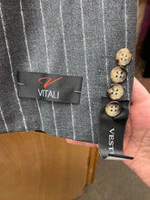 Load image into Gallery viewer, Vitali M1532-NP-PK Grey Stripe 3-Piece Modern Fit Suit
