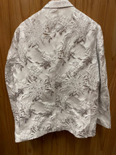 Load image into Gallery viewer, Luxury White/Silver Floral 2-Piece Modern Fit Suit

