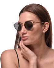Load image into Gallery viewer, HALSEY SUNGLASSES
