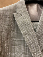Load image into Gallery viewer, Studio Ferera sage Green Modern Fit 3-Piece Suit
