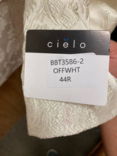 Load image into Gallery viewer, Cielo Off-white Double Breasted Blazer
