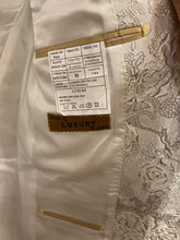Load image into Gallery viewer, Luxury Silvery White Floral Print 2-Button Modern Fit Blazer
