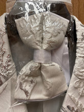 Load image into Gallery viewer, Alberto Nardoni White/Silver Floral Print 2-Button Modern Fit Blazer
