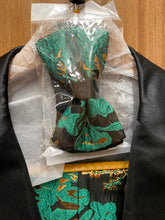 Load image into Gallery viewer, Luxury Green/Black/Gold Floral 2-Piece Modern Fit Suit
