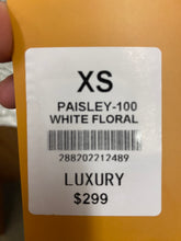 Load image into Gallery viewer, Luxury Silvery White Floral Print 2-Button Modern Fit Blazer

