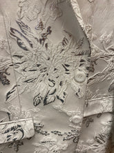 Load image into Gallery viewer, Alberto Nardoni White/Silver Floral Print 2-Button Modern Fit Blazer
